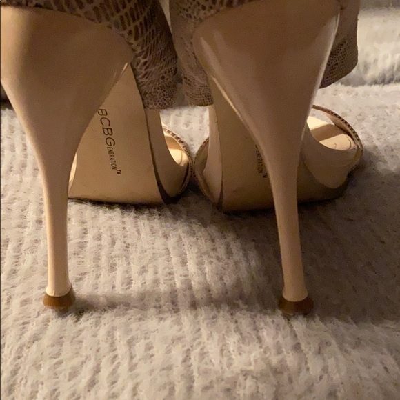 BCB Generation "maemi" snakeskin heels - Picture 4 of 4